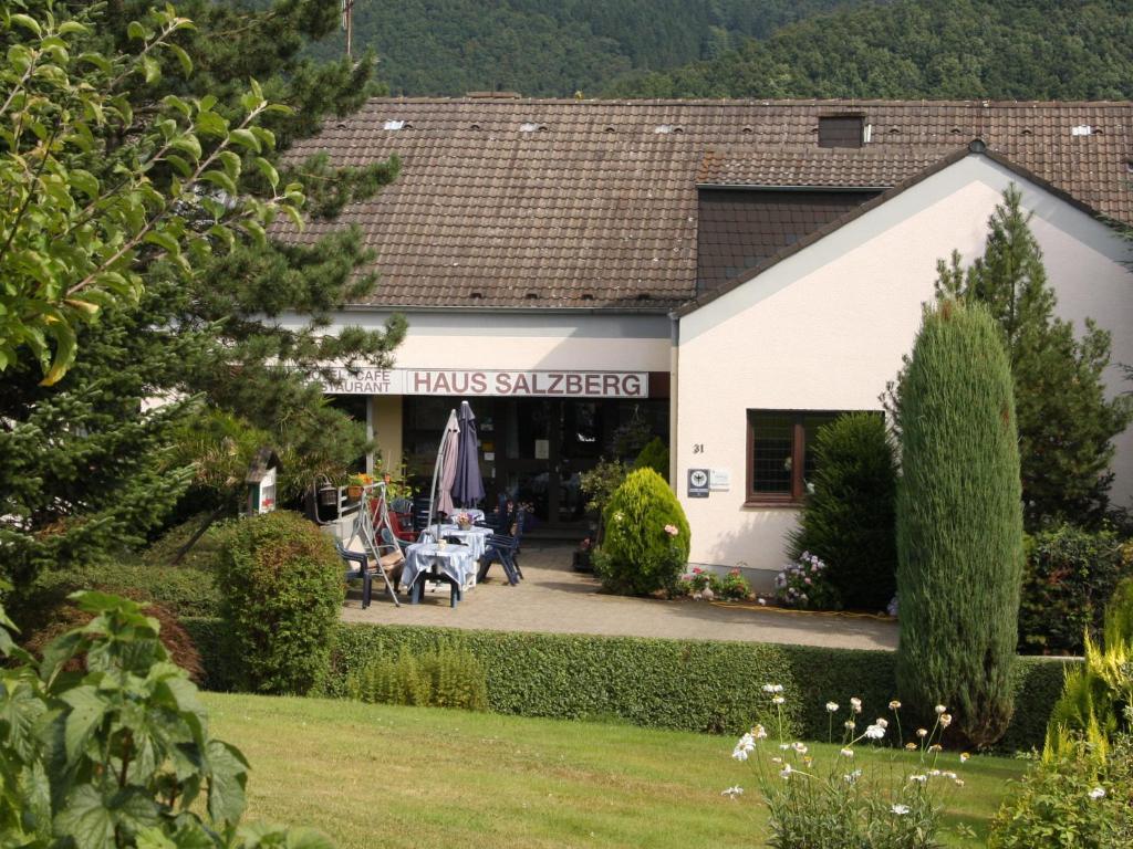 Hotel Haus Salzberg Garni Schleiden Exterior photo